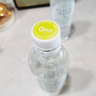 아쿠아스 플레이버워터 ★[아쿠아스] 제로칼로리 플레이버워터 복숭아/청포도 1BOX 20개입 — 5점을 준 리뷰어가 2021년 4월 올린 사용 사진