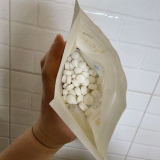 녹다 츄츄고체치약 150정 프로폴리스 죽염 씹는 치약 — 5점을 준 리뷰어가 2022년 12월 올린 사용 사진