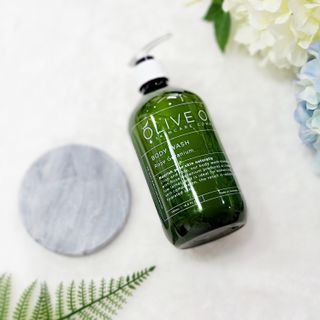 올리브 오일 스킨케어 컴퍼니 [OOSC] 향기로운 보습 로즈 제라늄 바디워시 500ml — 5점을 준 리뷰어가 2021년 5월 올린 사용 사진