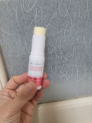 리더스코스메틱 리더스 퍼스트 샷 에센스 스틱 2종 — 5점을 준 리뷰어가 2022년 3월 올린 사용 사진