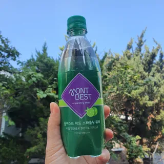 몽베스트 Montbest with Sparkling water Lime20병 — 5점을 준 리뷰어가 2022년 10월 올린 사용 사진