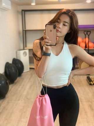 마이웨잇 심으뜸 홈트밴드세트 홈짐 여자홈트레이닝기구 운동용고무밴드 — 5점을 준 리뷰어가 2021년 7월 올린 사용 사진