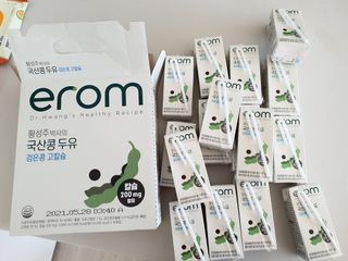 이롬 erom 황성주박사의 국산콩 두유 검은콩 고칼슘 — 5점을 준 리뷰어가 2020년 12월 올린 사용 사진