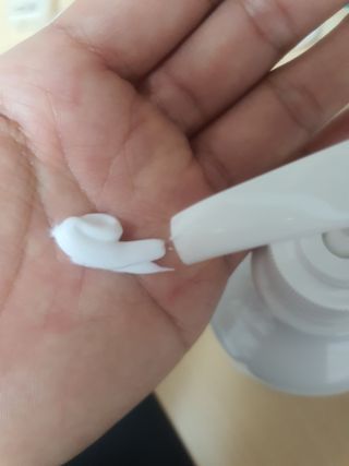 [닥터문] 프리미엄 알로에베라 선크림 500ml — 5점을 준 리뷰어가 2022년 6월 올린 사용 사진