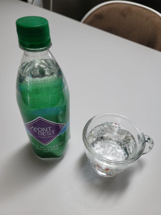 몽베스트 Montbest with Sparkling water Plain 20병 — 5점을 준 리뷰어가 2022년 6월 올린 사용 사진
