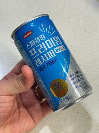 한미사이언스 [한미] 스파클링 프리미엄 레시피 (카페인, 제로카페인 2종)각5개총10개제공 — 5점을 준 리뷰어가 2025년 1월 올린 사용 사진