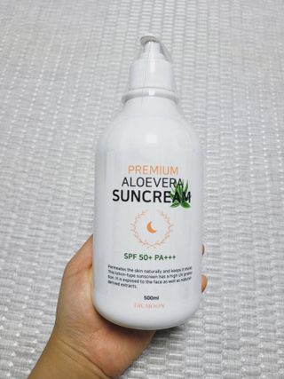 [닥터문] 프리미엄 알로에베라 선크림 500ml — 5점을 준 리뷰어가 2022년 6월 올린 사용 사진
