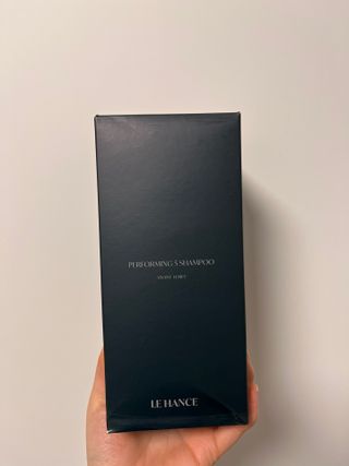 르핸스 퍼포밍 5 샴푸 비반트 포렛/베티버 포그 — 5점을 준 리뷰어가 2022년 12월 올린 사용 사진