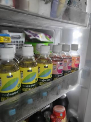 더그레잇티 콤부차 [매일유업] 더그레잇티 44kcal 콤부차 300ml *12개입 (오리지널 6개+베리리치 6개) — 5점을 준 리뷰어가 2023년 8월 올린 사용 사진