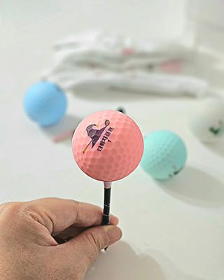 더위치골프(thewitchgolf) 프리미엄 골프 공 더위치골프 매트 펄 컬러의 3피스볼 더위치골프 골프볼 선물세트 — 5점을 준 리뷰어가 2023년 9월 올린 사용 사진