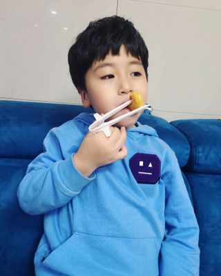 칩스틱 과자젓가락 게이밍젓가락 2ea / KC인증 식품용 — 5점을 준 리뷰어가 2021년 10월 올린 사용 사진