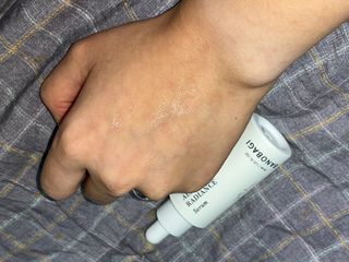 바노바기 코스메틱 알파 래디언스 세럼 30ml — 5점을 준 리뷰어가 2023년 11월 올린 사용 사진