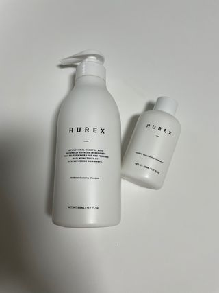 [HUREX] 휴렉스 볼류마이징 탈모완화 기능성 샴푸 본품+휴대용 — 5점을 준 리뷰어가 2021년 8월 올린 사용 사진