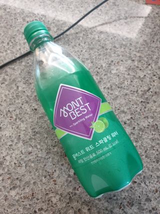 몽베스트 Montbest with Sparkling water Lime20병 — 5점을 준 리뷰어가 2021년 10월 올린 사용 사진