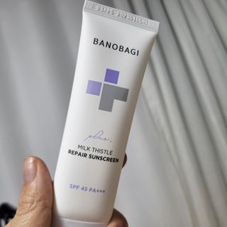 바노바기 코스메틱 바노바기 밀크씨슬 리페어 시카 선스크린 플러스 50ml — 5점을 준 리뷰어가 2023년 3월 올린 사용 사진
