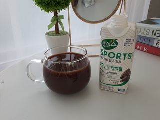 셀렉스스포츠 셀렉스 스포츠 웨이 프로틴 초콜릿 _ 330ml x 12팩 — 5점을 준 리뷰어가 2021년 3월 올린 사용 사진
