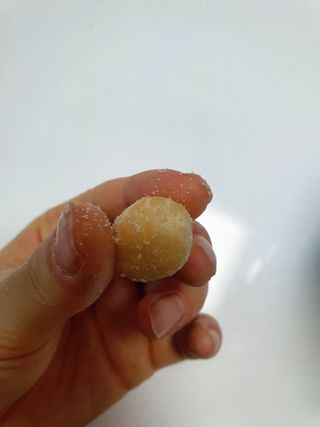 도이퉁 마카다미아 넛 90g  로얄 마카넛 오리지널 쏠트 허니 — 5점을 준 리뷰어가 2021년 2월 올린 사용 사진
