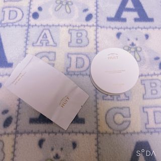 위뜨 글로시 레이어 쿠션 — 5점을 준 리뷰어가 2022년 7월 올린 사용 사진