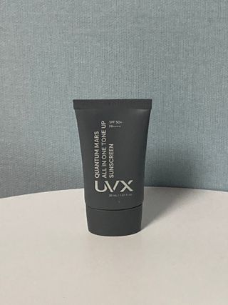 UVX 퀀텀 마스 올인원 톤업 선스크린 — 5점을 준 리뷰어가 2024년 3월 올린 사용 사진