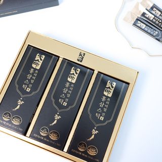 헬스업_천명진프리미엄홍삼스틱_10ml x 30포 — 5점을 준 리뷰어가 2021년 1월 올린 사용 사진