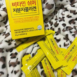 자연에온 경남제약 비타민 쉬머 저분자콜라겐 20g x 30포 — 5점을 준 리뷰어가 2021년 12월 올린 사용 사진