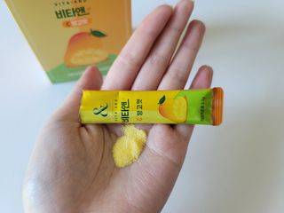 비타앤C 레몬맛, 망고맛 — 4.5점을 준 리뷰어가 2021년 4월 올린 사용 사진