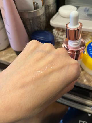 나우 [리브엠] 123억개 엑소좀으로 채운 눈부신 광채, 엑소코어 화이트닝 텐션 앰플 — 5점을 준 리뷰어가 2023년 9월 올린 사용 사진
