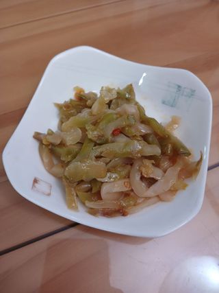 루시델리 야미하우스 홍콩 스파이시 프리미엄 짜사이 무침 500g — 3점을 준 리뷰어가 2024년 9월 올린 사용 사진