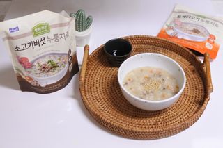 상하키친 소고기버섯 누룽지죽 / 들깨닭고기 누룽지죽 — 5점을 준 리뷰어가 2021년 10월 올린 사용 사진