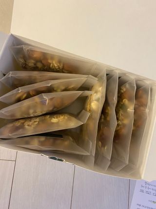 [그래한끼] 무설탕/저당 시리얼타입 수제그래놀라 (40gX10개) — 5점을 준 리뷰어가 2022년 6월 올린 사용 사진