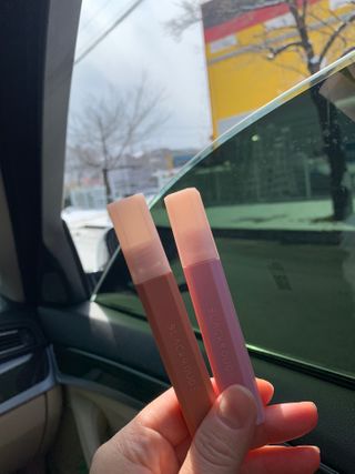 [블랙루즈]하프앤하프틴트 10종 中 택1+랜덤1 — 5점을 준 리뷰어가 2021년 2월 올린 사용 사진