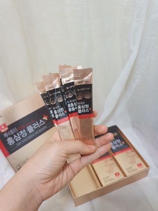 서울약사신협_투데이홍삼정플러스스틱_10g x 30포 — 5점을 준 리뷰어가 2020년 12월 올린 사용 사진