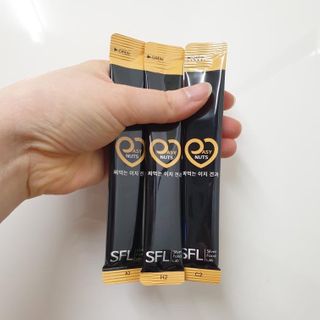 짜먹는 이지견과 짜먹는 이지아몬드, 짜먹는 이지허니피넛, 짜먹는 이지캐슈넛 각 10g X  10포 — 4.5점을 준 리뷰어가 2021년 2월 올린 사용 사진