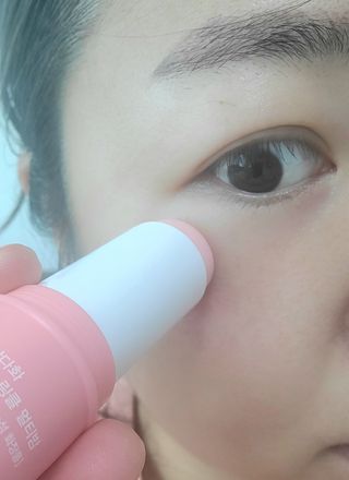 스킨큐어 산다화 카멜리아 안티 링클 멀티밤 — 5점을 준 리뷰어가 2022년 10월 올린 사용 사진