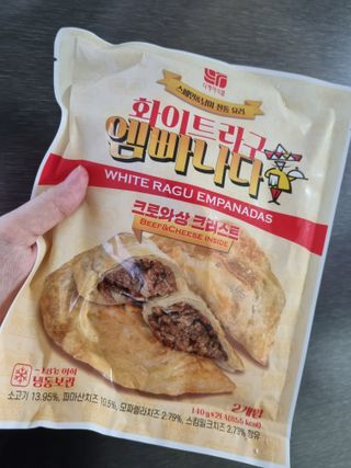디케이식품(주) 화이트라구 엠빠나다 — 5점을 준 리뷰어가 2023년 3월 올린 사용 사진