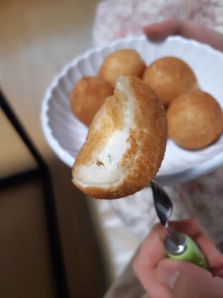가치식탁 리얼쫀득치즈볼 — 4점을 준 리뷰어가 2021년 2월 올린 사용 사진