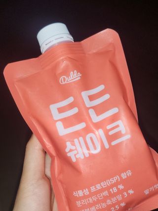 [덜다] 든든 식물성 단백질 쉐이크 40g X 7입 (곡물/딸기) — 5점을 준 리뷰어가 2023년 8월 올린 사용 사진