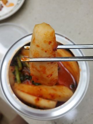 셰프애찬 알타리김치 총각김치 1kg — 5점을 준 리뷰어가 2022년 10월 올린 사용 사진