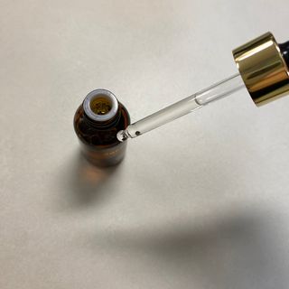 스킨큐어 산다화 비타민c 화이트닝 에센스 30ml — 5점을 준 리뷰어가 2023년 7월 올린 사용 사진