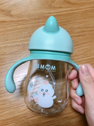 유비맘 트라이탄 코니빨대컵_컬러 랜덤 발송 — 5점을 준 리뷰어가 2021년 1월 올린 사용 사진