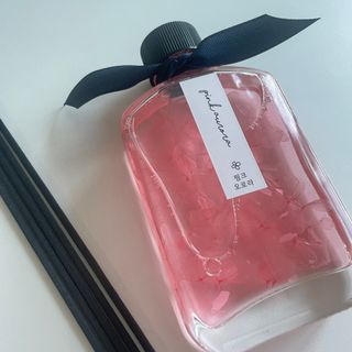 디어포레스트 쁘띠 플라워 디퓨저 시리즈 — 5점을 준 리뷰어가 2022년 7월 올린 사용 사진