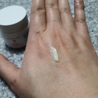 AYU25[아유트웬티파이브]다마스크로즈워터 베이스 천연 수분 촉촉 크림 — 4점을 준 리뷰어가 2021년 3월 올린 사용 사진