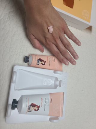 파시 FASCY 高保湿ハンドクリーム40ml+80ml セット — 5점을 준 리뷰어가 2021년 8월 올린 사용 사진