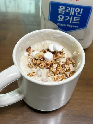 스낵스 와그작후루룩 3종_카카오2봉+아몬드2봉+딸기2봉 (총 6봉) — 5점을 준 리뷰어가 2024년 2월 올린 사용 사진
