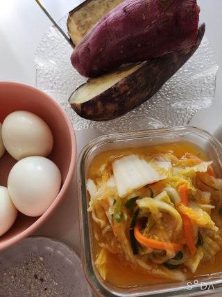 셰프애찬 단호박 백김치 1kg — 5점을 준 리뷰어가 2022년 10월 올린 사용 사진