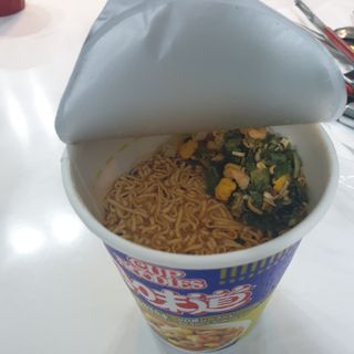 NISSIN 닛신 컵누들  4종 - 씨푸드오리지날, 씨푸드 스파이시, 씨푸드 커리, 씨푸드 XO소스 — 5점을 준 리뷰어가 2022년 12월 올린 사용 사진