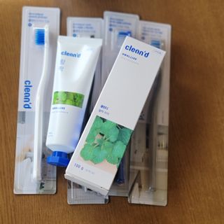 주식회사 클린디 [클린디] 고기능성 칫솔 세트_기능모/탄력모/미세모/초극세모 — 5점을 준 리뷰어가 2022년 3월 올린 사용 사진