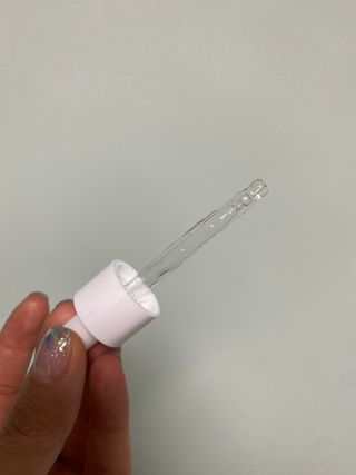 체르엠 스템앤셀 비타민 브라이트닝 에센스 30ml 1개 — 4.5점을 준 리뷰어가 2022년 2월 올린 사용 사진