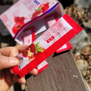 헬스업_쁘띠쁘띠석류콜라겐젤리_20g x 14포 — 5점을 준 리뷰어가 2021년 2월 올린 사용 사진