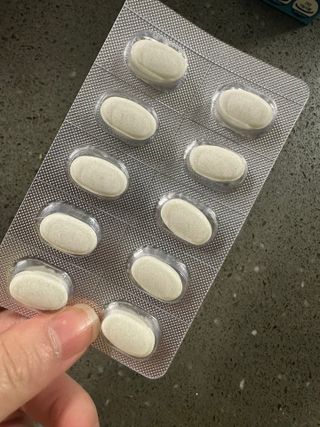 [경남제약헬스케어]케어플러스 관절엔 MSM 1000mg 60정/1개월분/관절/뼈/연골 영양/비타민D+아연/1일2정 — 5점을 준 리뷰어가 2024년 1월 올린 사용 사진